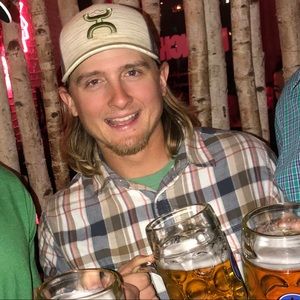 Meet your Posher, Tanner